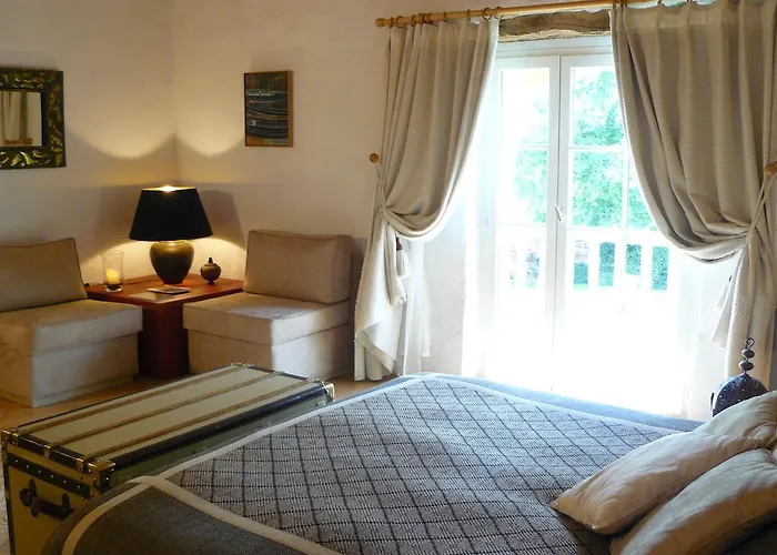 拉罗泽住宿加早餐旅馆 * 卡于扎克叙尔韦尔