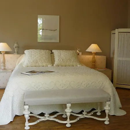 Chateau Larroze לינה וארוחת בוקר *